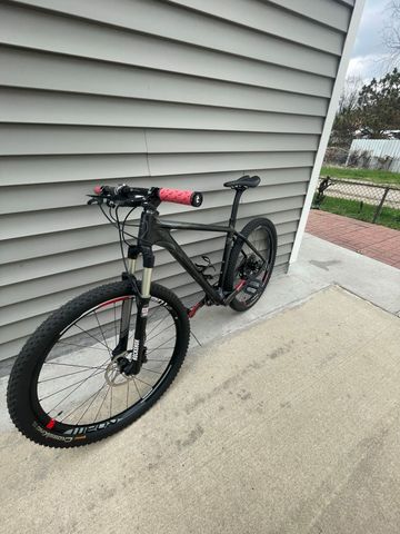 Used Foundry Custom SRAM X01 Eagle 2015 Mountainbike, Black — image 1 of 7