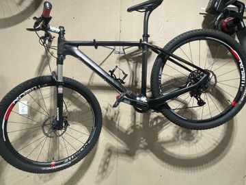 Used Foundry Custom SRAM X01 Eagle 2015 Mountainbike, Black — image 2 of 7