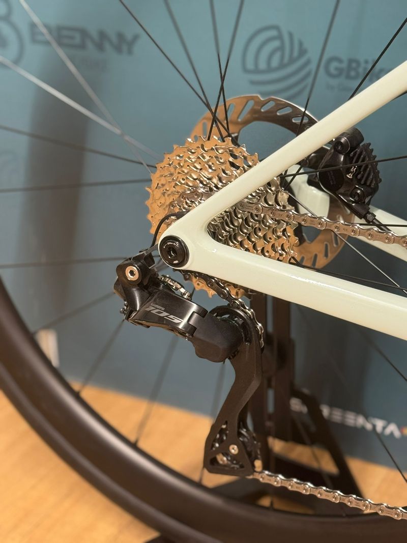 Scott Addict 30 2026 2026 Road & Gravel de segunda mano, Verde — imagen 3 de 17