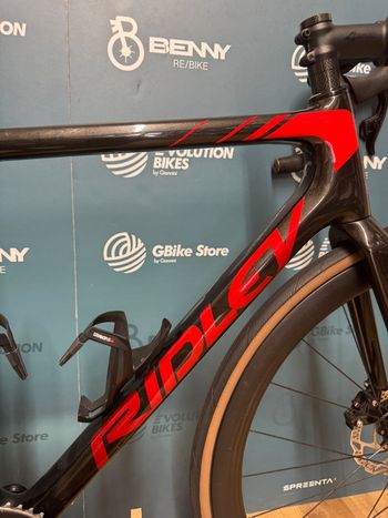 Used Ridley Helium SLX AXS Disc 2022 Road & Gravel, Rosso — image 5 of 15