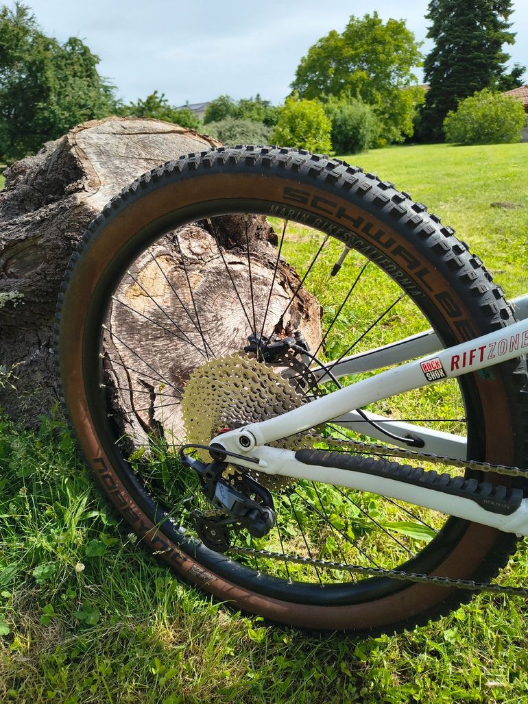 Used Marin Rift zone Shimano SLX 2024 Mountainbike, Hellgrau — image 7 of 9