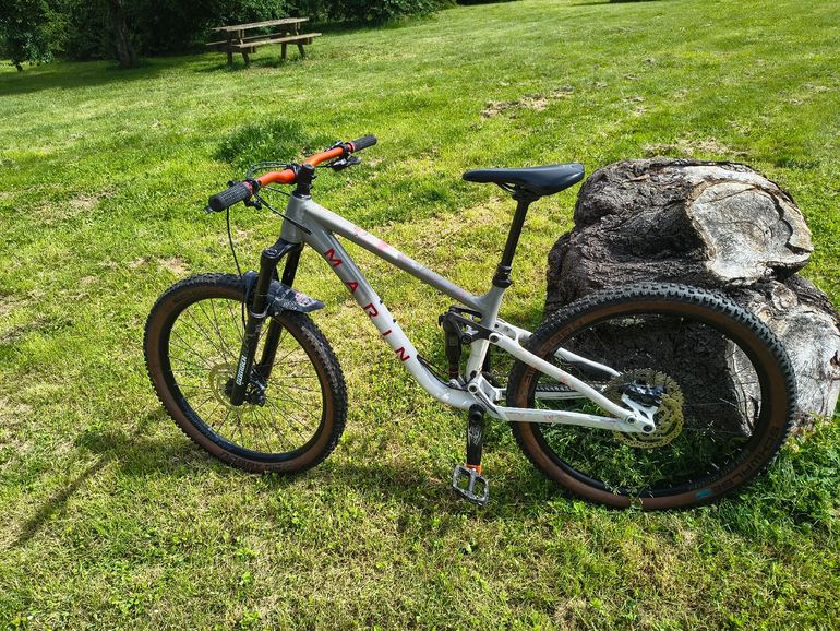 Used Marin Rift zone Shimano SLX 2024 Mountainbike, Hellgrau — image 2 of 9
