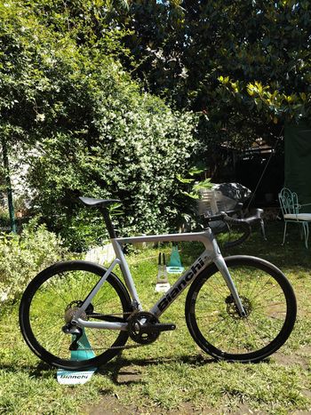 Used Bianchi Aria Ultegra Disc Di2 12S 2023 2023 Road & Gravel