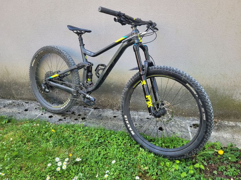 Used Scott Genius 750 2019 2019 Mountainbike, Gris claro — image 1 of 9