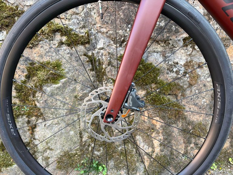 Used Specialized Roubaix SL8 - Shimano Tiagra 2024 2024 Road & Gravel — image 9 of 12