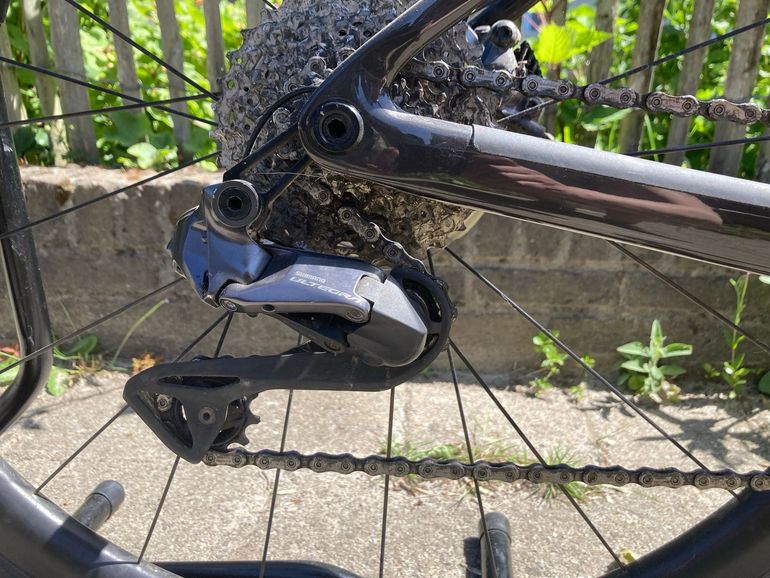 Used Scott Addict SE 2024 2024 Road & Gravel, Black — image 3 of 6