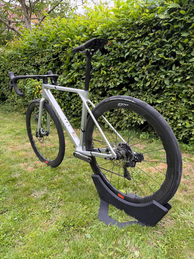 Used Canyon Ultimate CFR eTap 2024 2024 Road & Gravel, Light Gray — image 7 of 11