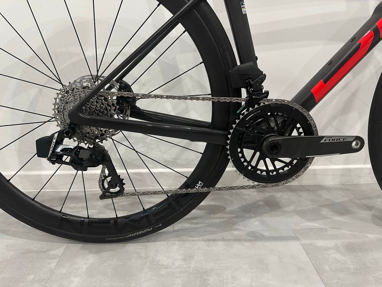 Used BMC Teammachine SLR 01 ONE 2026 2026 Road & Gravel, Black — image 2 of 5