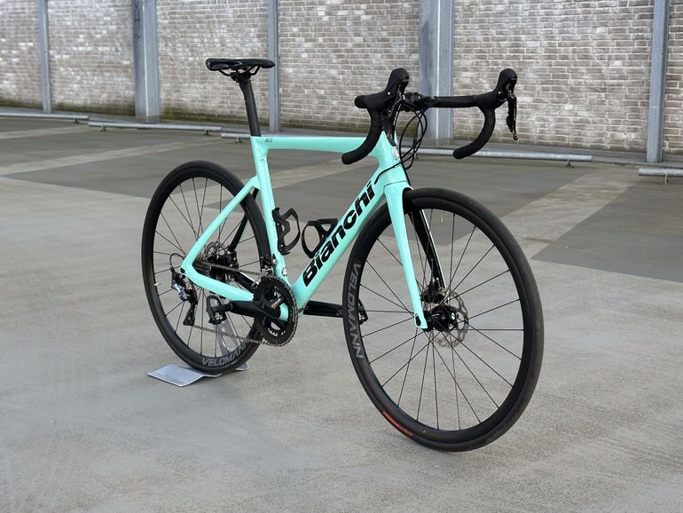 Used Bianchi Aria - 105 2022 2022 Road & Gravel, Blue — image 1 of 23