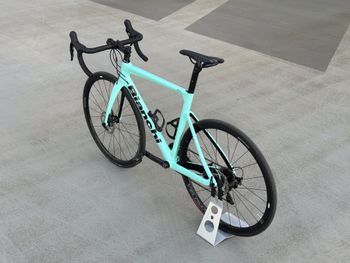 Used Bianchi Aria - 105 2022 2022 Road & Gravel, Blue — image 10 of 23