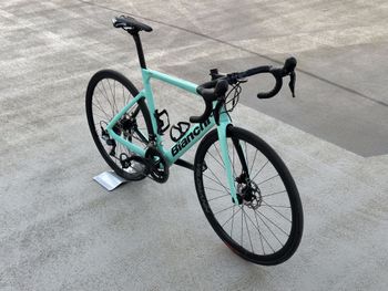 Used Bianchi Aria - 105 2022 2022 Road & Gravel, Blue — image 2 of 23