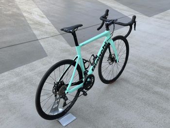 Used Bianchi Aria - 105 2022 2022 Road & Gravel, Blue — image 5 of 23