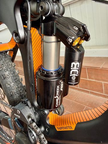 Brugt Canyon Strive CF 8.0 Race 2016 Mountainbike — billede 3 af 20