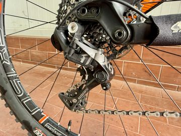 Brugt Canyon Strive CF 8.0 Race 2016 Mountainbike — billede 4 af 20