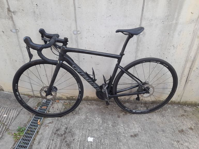 Used Specialized Tarmac Shimano Ultegra 2019 Road & Gravel — image 2 of 3