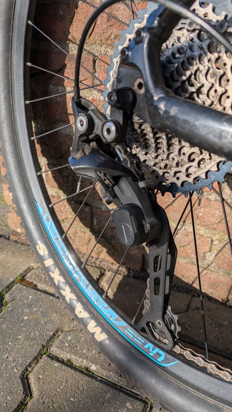 Used Liv Tempt 1 2020 2020 Mountainbike, Black — image 3 of 7