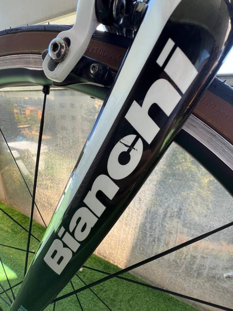 Used Bianchi Intenso Ultegra 2016 2016 Road & Gravel, Black — image 17 of 19