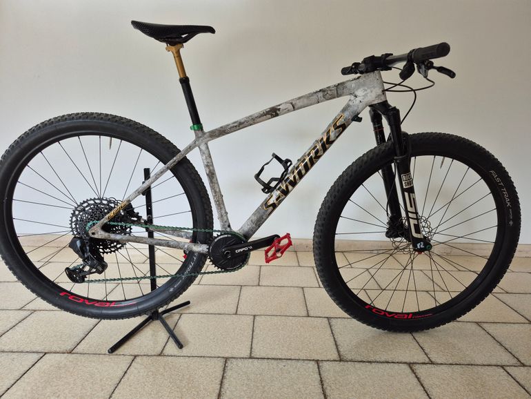Used Specialized Epic SRAM GX Eagle AXS 2021 Mountainbike, White, 29 — image 1 of 6