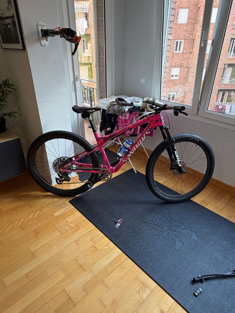 Used S-Works Epic World Cup S-Works Epic World Cup Custom SRAM XX1 Eagle AXS 2024 Mountainbike, Purple — image 1 of 3