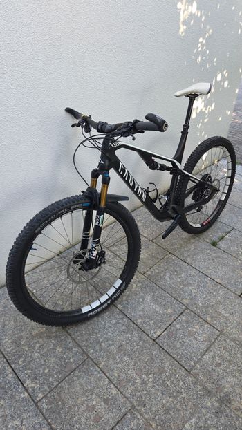Used Canyon Lux CF 6 2021 2021 Mountainbike — image 2 of 13