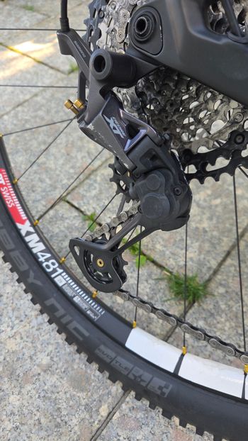 Used Canyon Lux CF 6 2021 2021 Mountainbike — image 10 of 13