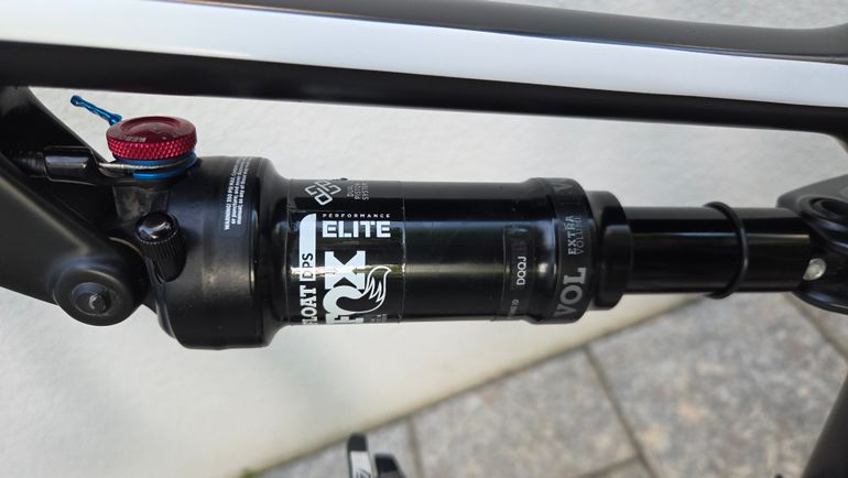 Used Canyon Lux CF 6 2021 2021 Mountainbike — image 7 of 13