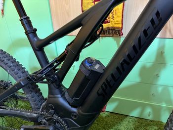 Used Specialized Turbo Levo Alloy 2023 2023 Mountainbike, Black, 29, 27.5 — image 6 of 10
