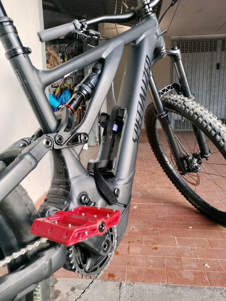 Used Specialized Turbo Levo Alloy 2023 2023 Mountainbike, Black, 29, 27.5 — image 13 of 18