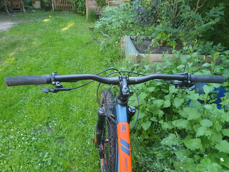 Used Stevens Monarch Trail 2020 2020 Mountainbike, Orange, 29 — image 8 of 15