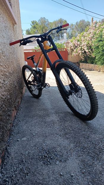 Used Mondraker Summum SRAM GX DH 2025 Mountainbike, Orange — image 4 of 5