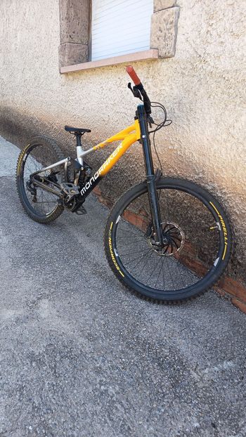 Used Mondraker Summum SRAM GX DH 2025 MTB