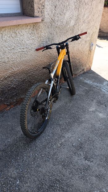 Used Mondraker Summum SRAM GX DH 2025 Mountainbike, Orange — image 5 of 5