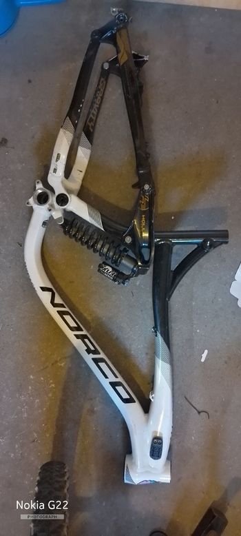 Used Norco Aurum 6.1 2014 Frameset 2014 Mountainbike, Black, 26 — image 5 of 7