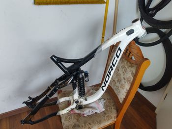 Used Norco Aurum 6.1 2014 Frameset 2014 Mountainbike, Black, 26 — image 7 of 7