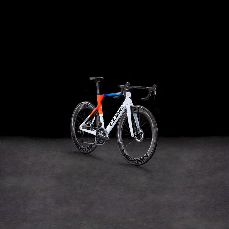 Used CUBE LITENING AERO C:68X, RACE 2025 2025 Road & Gravel, White — image 5 of 6