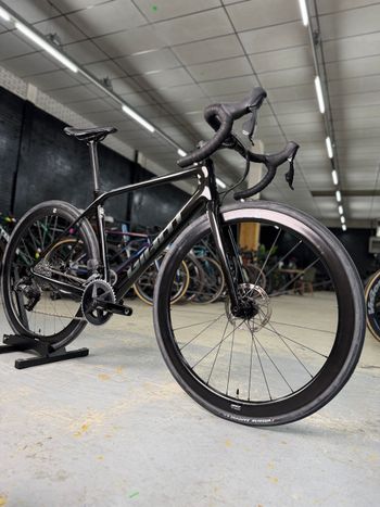 Used Giant TCR Advanced Pro Disc 1 AX 2022 2022 Road & Gravel, Black — image 2 of 18