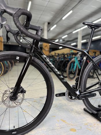 Used Giant TCR Advanced Pro Disc 1 AX 2022 2022 Road & Gravel, Black — image 12 of 18