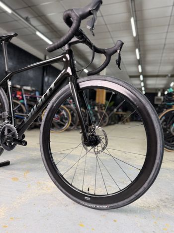 Used Giant TCR Advanced Pro Disc 1 AX 2022 2022 Road & Gravel, Black — image 5 of 18