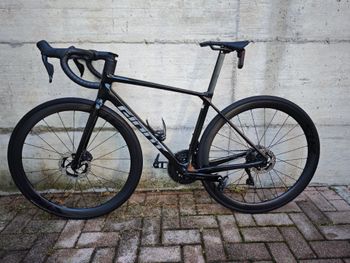 Used Giant Tcr Shimano 105 Di2 2025 Road & Gravel — image 2 of 14