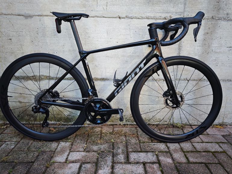 Used Giant Tcr Shimano 105 Di2 2025 Road & Gravel — image 10 of 14