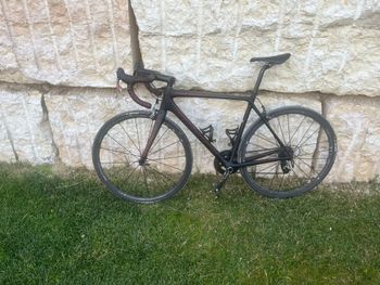 Used Scott Addict SL 2017 2017 Road & Gravel, Black — image 2 of 3