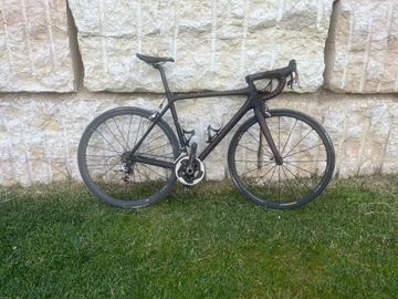 Used Scott Addict SL 2017 2017 Road & Gravel, Black — image 1 of 3