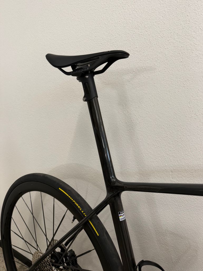 Used Giant TCR Advanced SL 0 2026 2026 Road & Gravel, Black — image 7 of 9