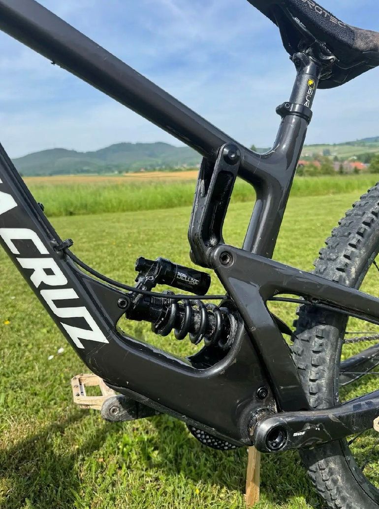 Used Santa Cruz Nomad Carbon CC X01 Reserve 2018 2018 Mountainbike, Black, 27.5 — image 5 of 5