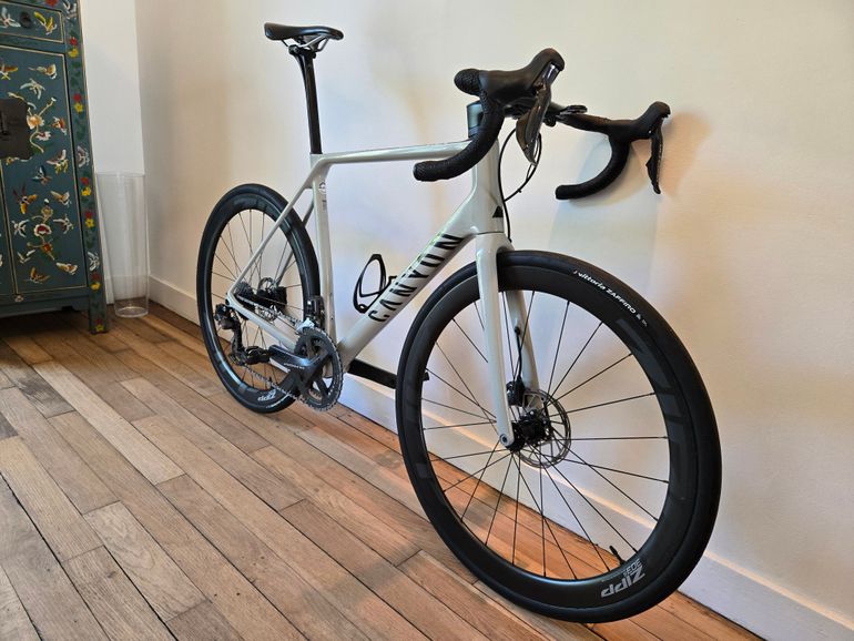 Used Canyon Endurace CF SL 8 Disc Di2 2021 2021 Road & Gravel, Light Gray — image 3 of 13