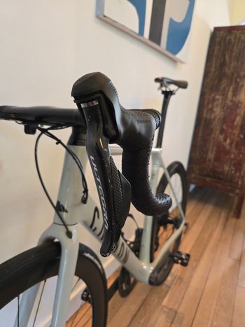 Used Canyon Endurace CF SL 8 Disc Di2 2021 2021 Road & Gravel, Light Gray — image 8 of 13