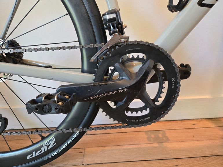 Used Canyon Endurace CF SL 8 Disc Di2 2021 2021 Road & Gravel, Light Gray — image 4 of 13