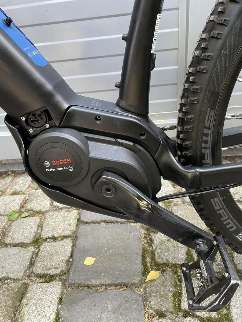 Used Trek Powerfly 5 2019 2019 Mountainbike — image 3 of 8