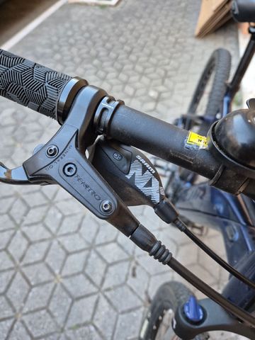 Used Giant Fathom E+ 2 2022 2022 Mountainbike, Blue — image 4 of 10