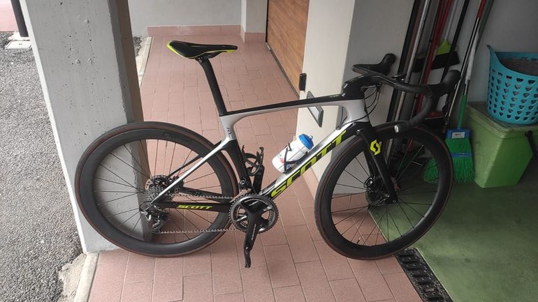 Used Scott Foil RC disc 2019 2019 Road & Gravel, Grigio chiaro — image 4 of 4